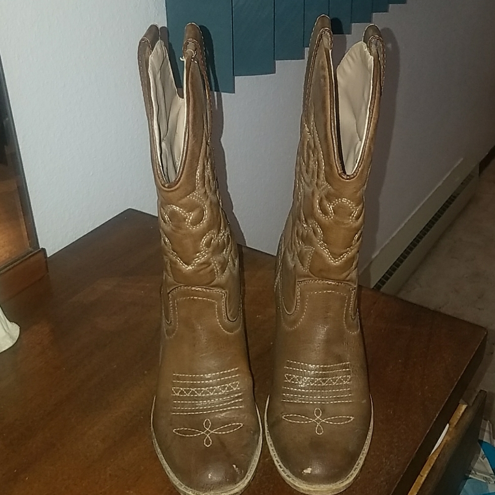 Maurices heeled boots